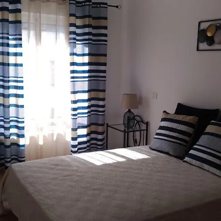 Apartamento Novo Espacoso * Fuseta